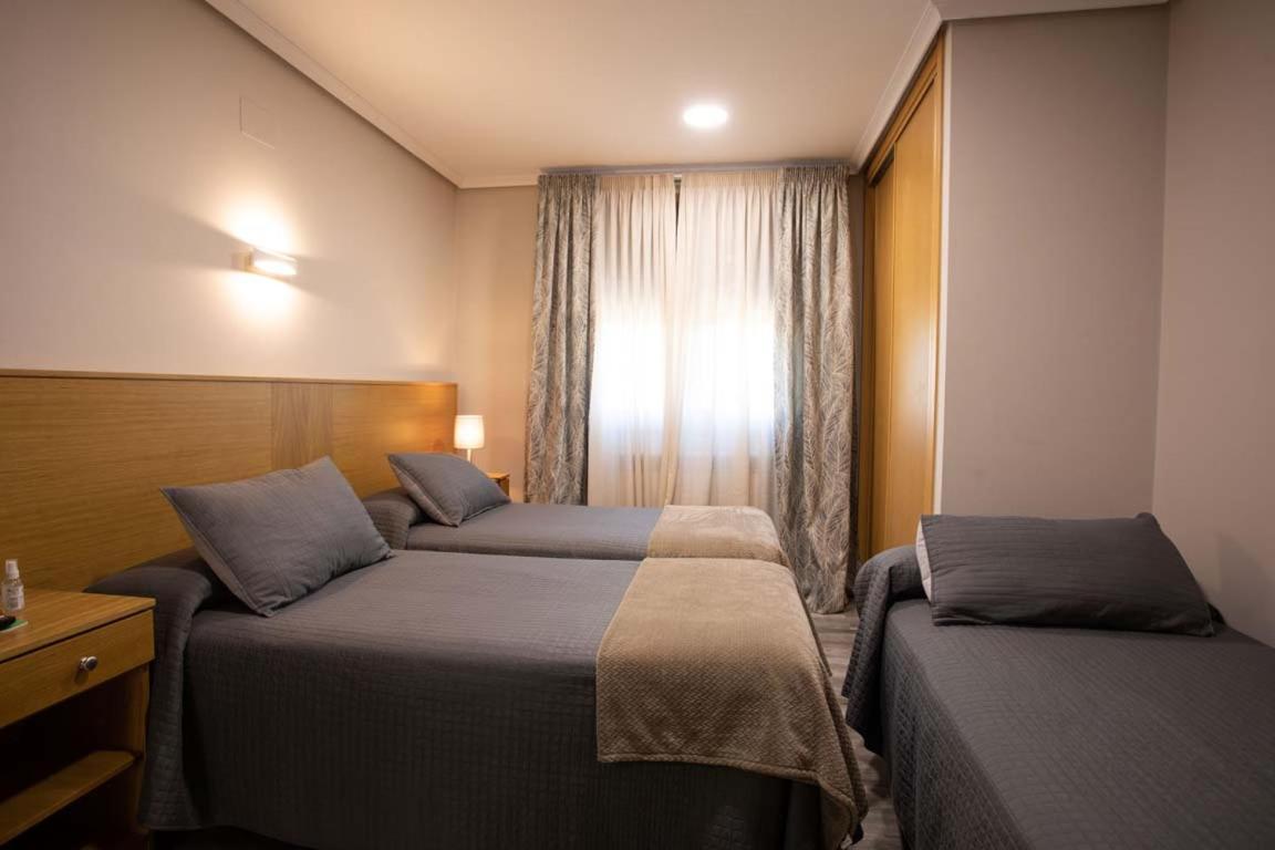 Pension Casa Antonio Pantón المظهر الخارجي الصورة